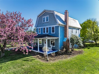 630 New Suffolk Rd, Cutchogue, NY 11935