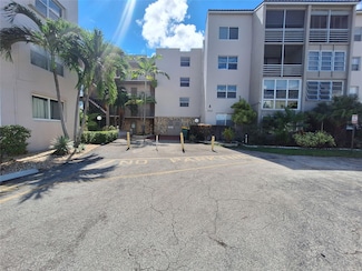 2821 Somerset Dr Unit 316, Lauderdale Lakes, FL 33311