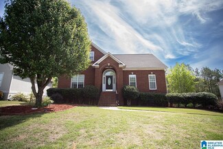174 Grande View Ln, Maylene, AL 35114