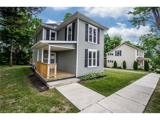 7 E Maple Ave, New Concord, OH 43762
