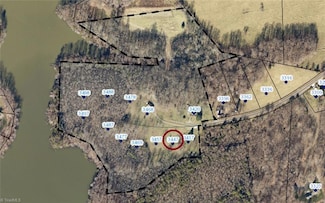 3447 Country Ln, Reidsville, NC 27320