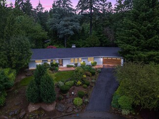 3815 SW 54th Place, Portland, OR 97221