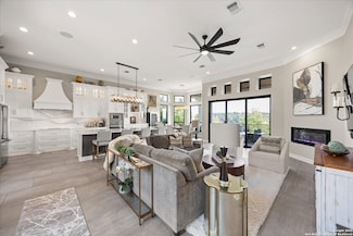 189 Hannah Ln, Boerne, TX 78006