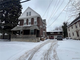 63 Pine Ridge Rd, Buffalo, NY 14211