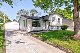 4132 E 24th Ct, Des Moines, IA 50317