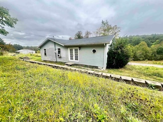 977 Arthur Rd, Springville, IN 47462