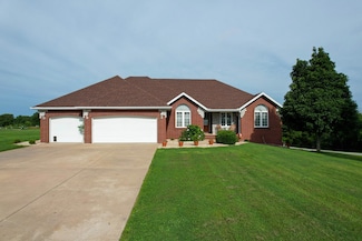 171 Ridgefield Ct, Ozark, MO 65721