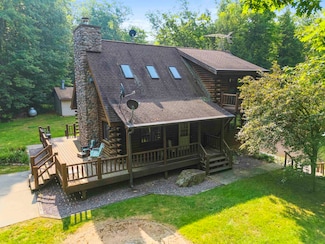 15789 Hickory Ln, Mountain, WI 54149