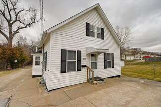 217 Bridgeman St, Muscatine, IA 52761