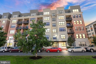 701 Swann Ave Unit 103, Alexandria, VA 22301