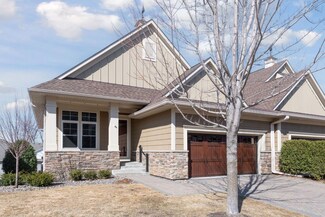 8760 Lake Riley Dr, Chanhassen, MN 55317