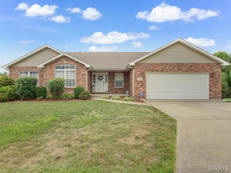 209 Heritage St, Columbia, IL 62236