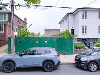 7917 12th Ave, Brooklyn, NY 11228