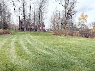 4055 Ponderosa Dr, Edinboro, PA 16412