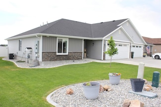 796 S von Elm Dr, Blackfoot, ID 83221