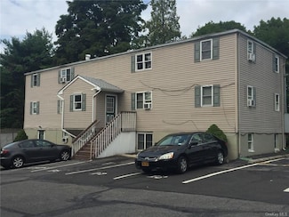130 Washburns Ln, Stony Point, NY 10980