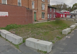 490 W Main St, Waterbury, CT 06702
