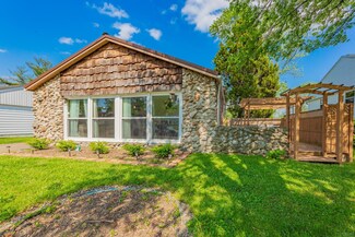 5801 Shelbourne Rd, Evansville, IN 47710