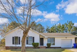 3319 Hedgemoor Cir, Spring Lake, NC 28390