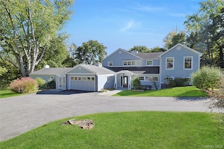 8 Creemer Rd, Armonk, NY 10504