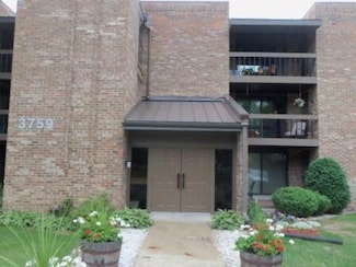 3759 N 88th St Unit 301, Milwaukee, WI 53222