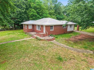 301 E 4th St, Sylacauga, AL 35150