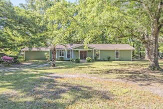 5813 Old Jacksonboro Rd, Ravenel, SC 29470