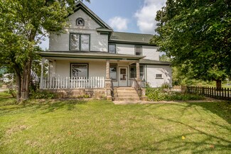 2301 Griswold Springs Rd, Sandwich, IL 60548