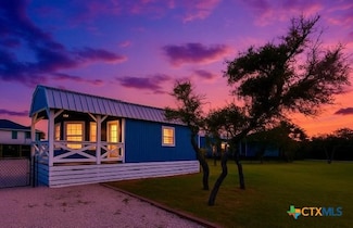 1303 Adams Ave, Port O'Connor, TX 77982