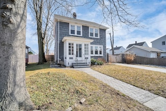 19 Martin St, West Haven, CT 06516