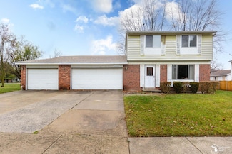 30482 Dover St, Flat Rock, MI 48134