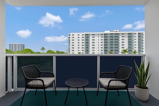 7501 E Treasure Dr Unit 3M, North Bay Village, FL 33141