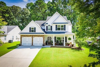 613 Hemlock Ct, Villa Rica, GA 30180