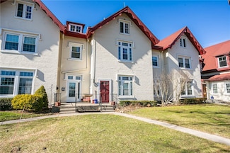125 Grove Dr Unit 9B, Canandaigua, NY 14424