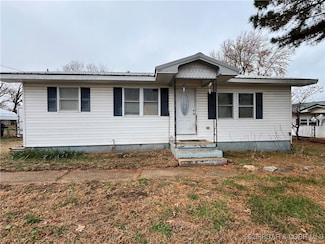 13535 Old Marvin Rd, Versailles, MO 65084