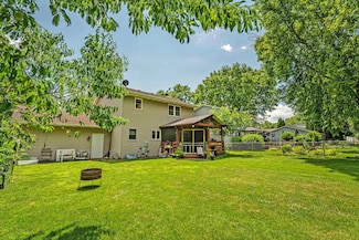 5626 Rustic Woods Dr, Madison, WI 53716