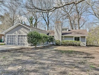 2724 Johnny Reb Ln, Charlotte, NC 28273