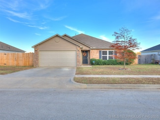 14751 S 274th East Ave, Coweta, OK 74429