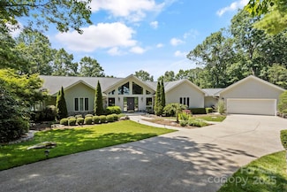 101 Beckwood Ct, Flat Rock, NC 28731