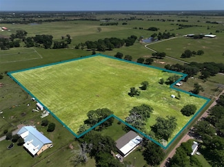 44180 Urban Rd, Hempstead, TX 77445