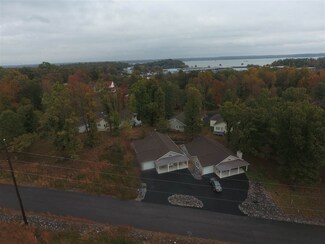 165 Little Lake Village Dr, Grand Rivers, KY 42045