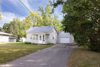 1109 2nd St NW, Faribault, MN 55021