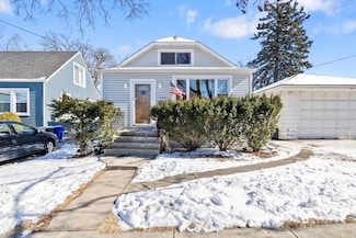 3907 Custer Ave, Lyons, IL 60534