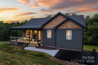 322 Gouges Branch Rd, Leicester, NC 28748