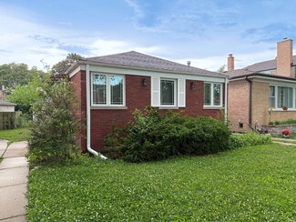 5222 N Olcott Ave, Chicago, IL 60656