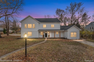 7369 Sweetbriar, West Bloomfield, MI 48324