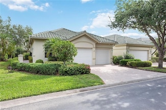 715 Vistana Cir Unit 40, Naples, FL 34119