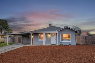 134 E Hampton Way, Fresno, CA 93704