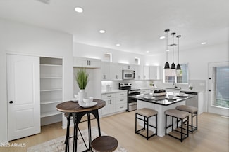 9110 W Palm Ln, Phoenix, AZ 85037
