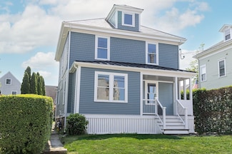 28 Carroll Ave, Newport, RI 02840